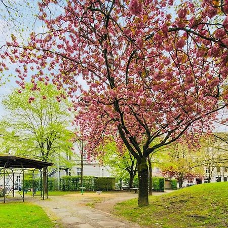 Wuppertaler Altbau-Traum Gutenberg - Naehe Dus & Dortmund & Koeln & Essen Apartment Bagian luar foto